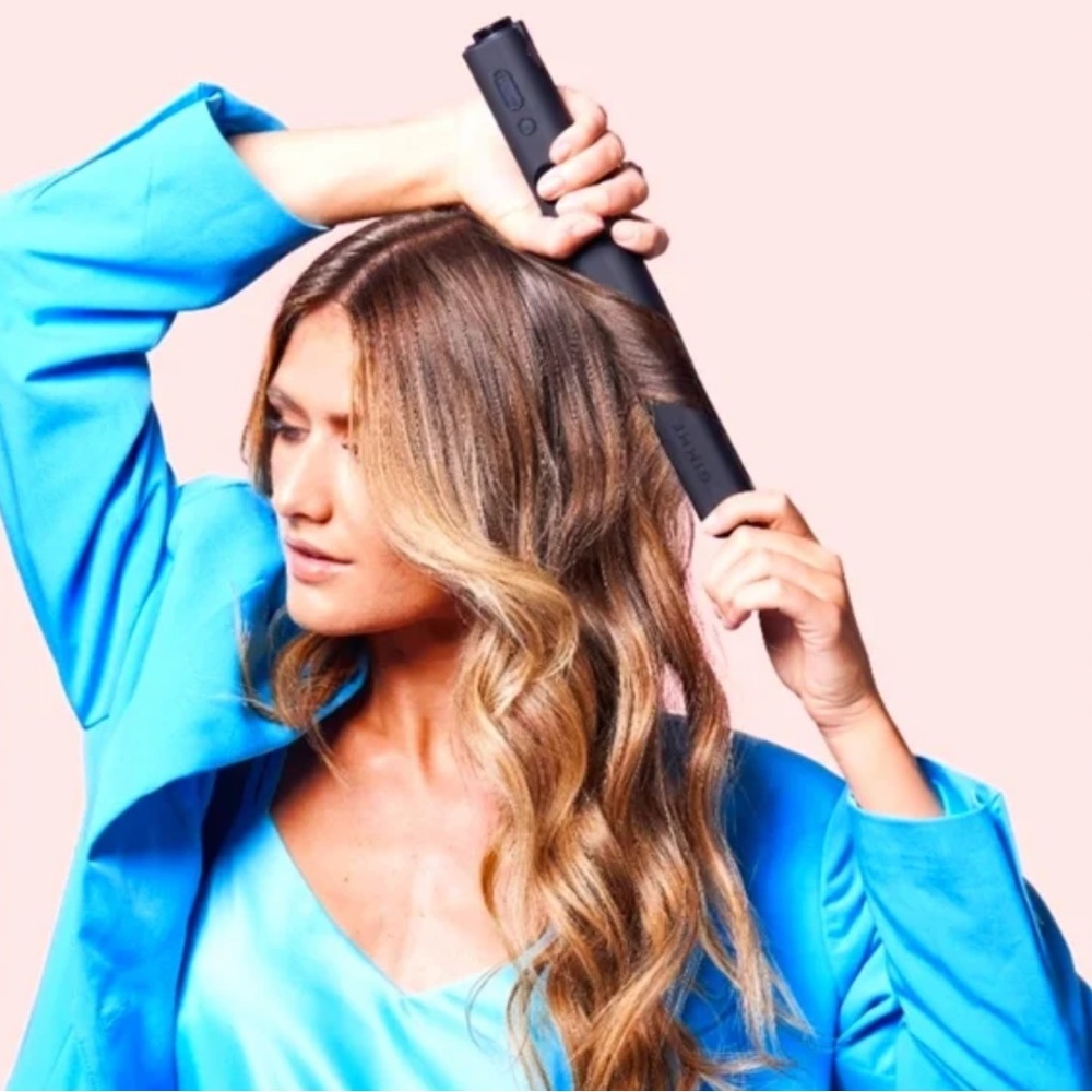 GIMME Beauty Freedom CORDLESS Styling‎ Flat Iron Black - Like NEW With Box!